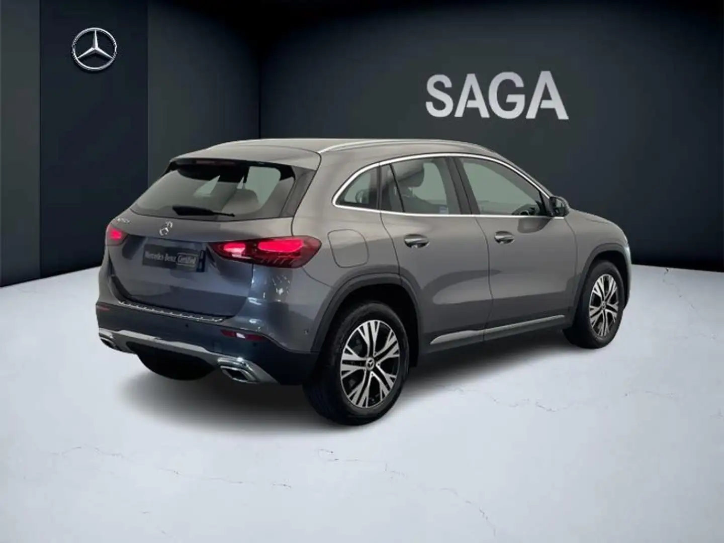 Mercedes-Benz GLA 250 e Hybrid EQ Progressive Line Gris - 2