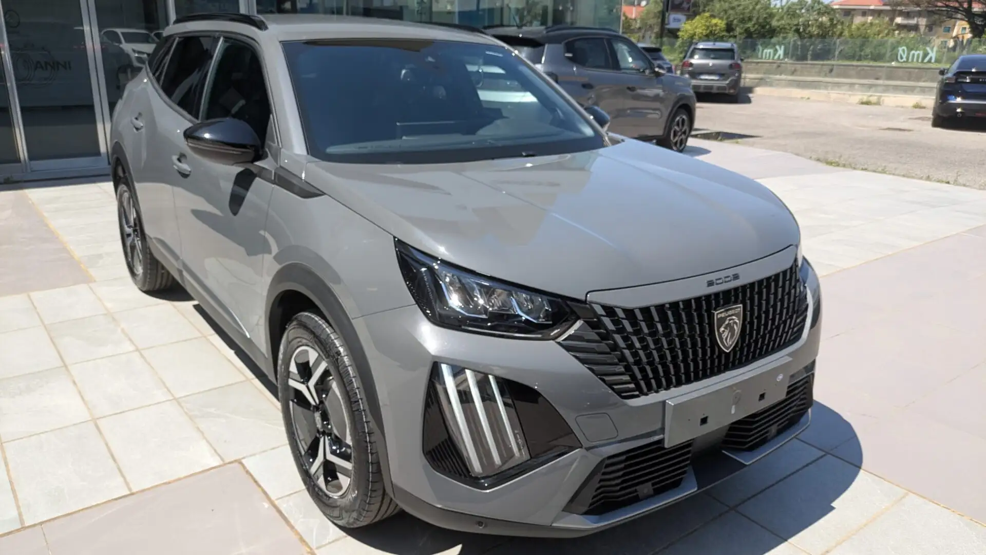 Peugeot 2008 100 S&S Allure Grigio - 1