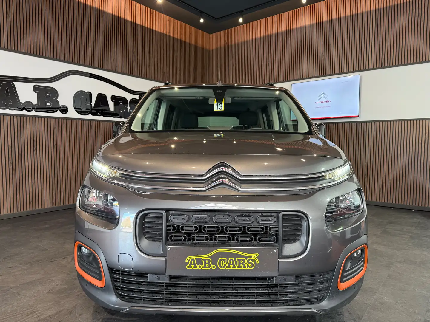 Citroen Berlingo 1.5 BlueHDi XTR *GARANTIE 12MOIS*1ERE MAIN* Gris - 2