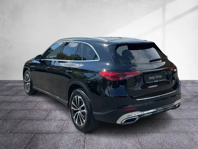 Mercedes-Benz GLC 200 d 4MATIC AVANTGARDE LED DISTR AHV LRHZG Ansicht 4