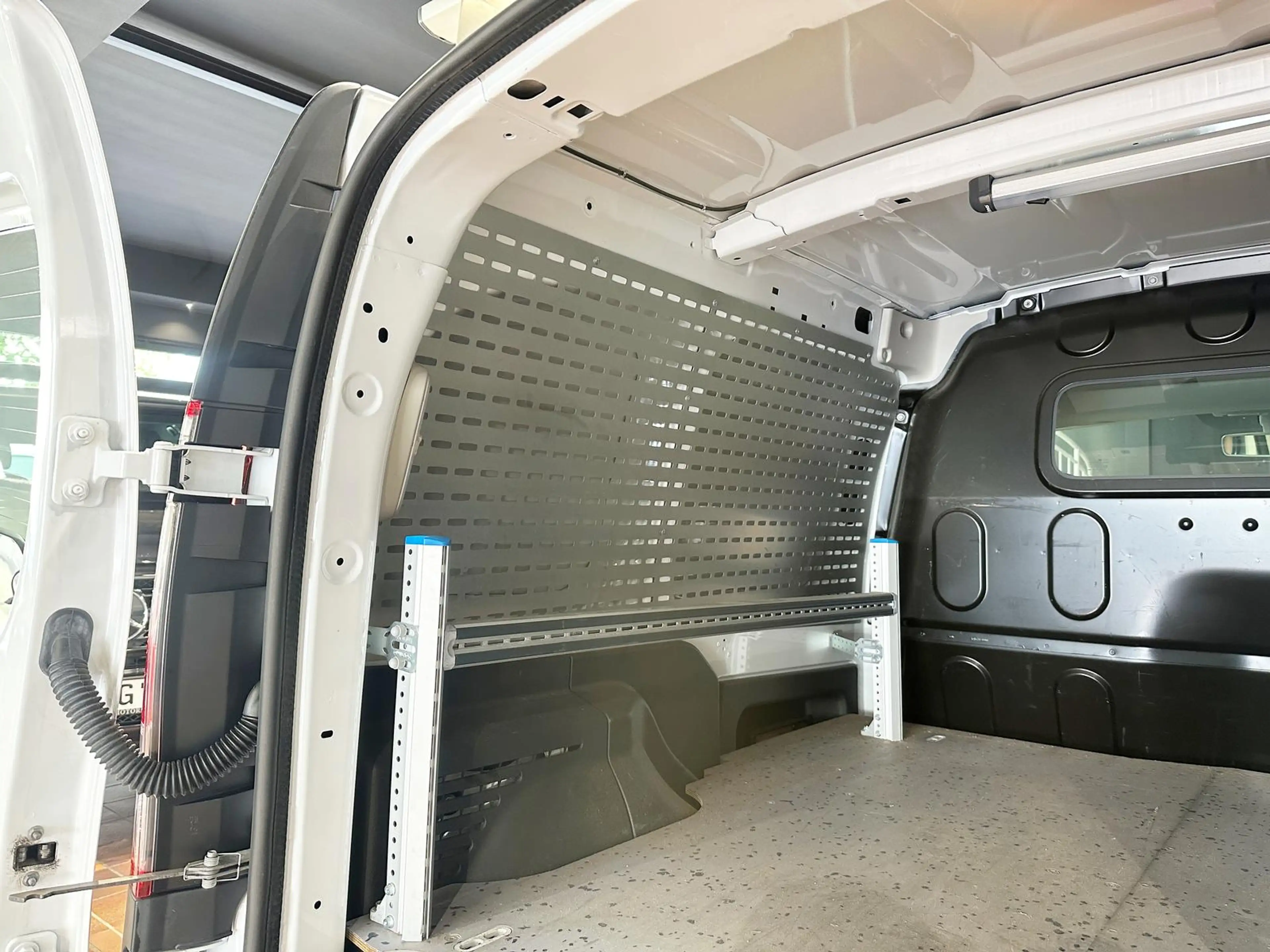 Renault Kangoo RAPID AC STANDHEIZUNG TEMPO SORTIMO AHK EXTRA ENER — photo 12