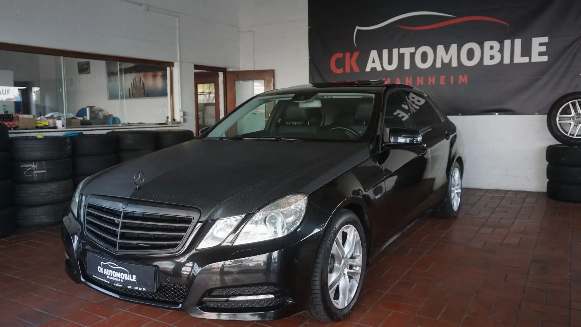 Mercedes-Benz E 300 CGI BlueEfficiency GSD*XENON*LUFT*TOTW!! Schwarz - 2