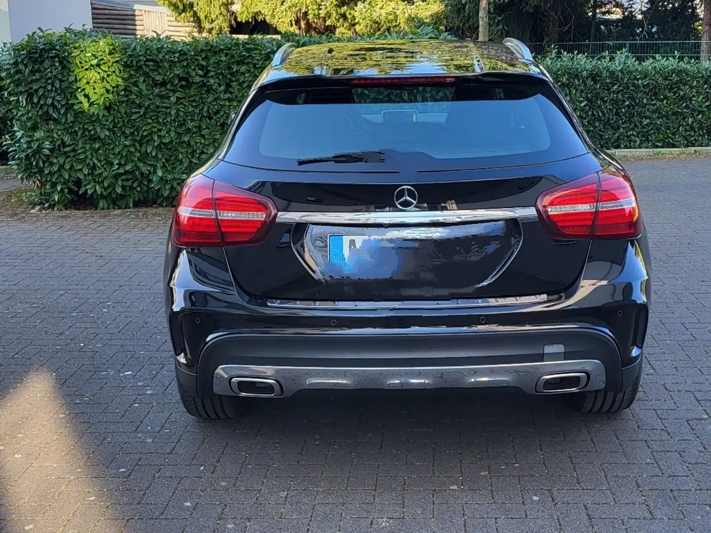 Mercedes-Benz GLA 180 GLA 180 AMG line Klima/LED /Tempomat/ 2 Kameras Schwarz - 2