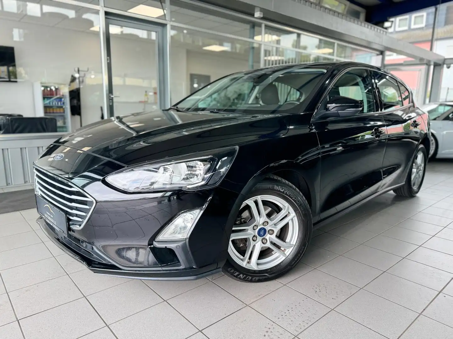 Ford Focus Cool & Connect 1.5 TDCi Automatik NAVI PDC Nero - 2