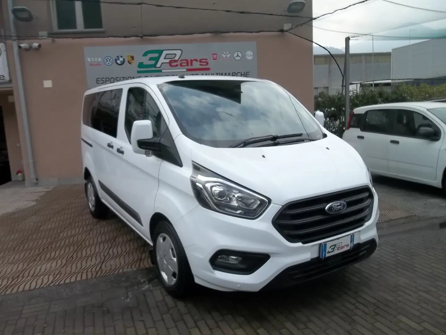 Ford Transit Custom 9POSTI 2.0TDI Bianco - 1