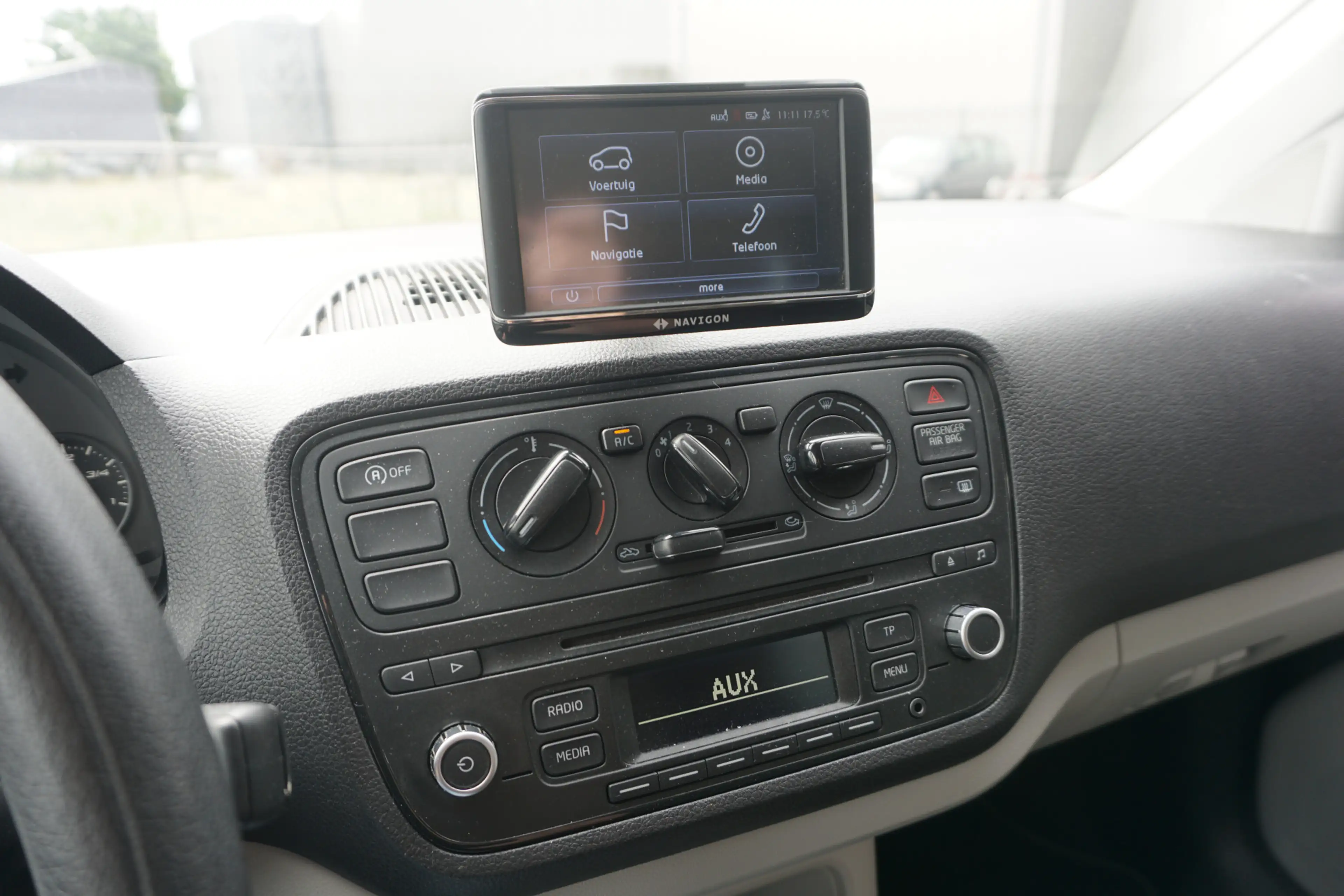 SEAT Mii 1.0 Style Connect | NAVI | AIRCO | ELEKTR. PAKKET — photo 6