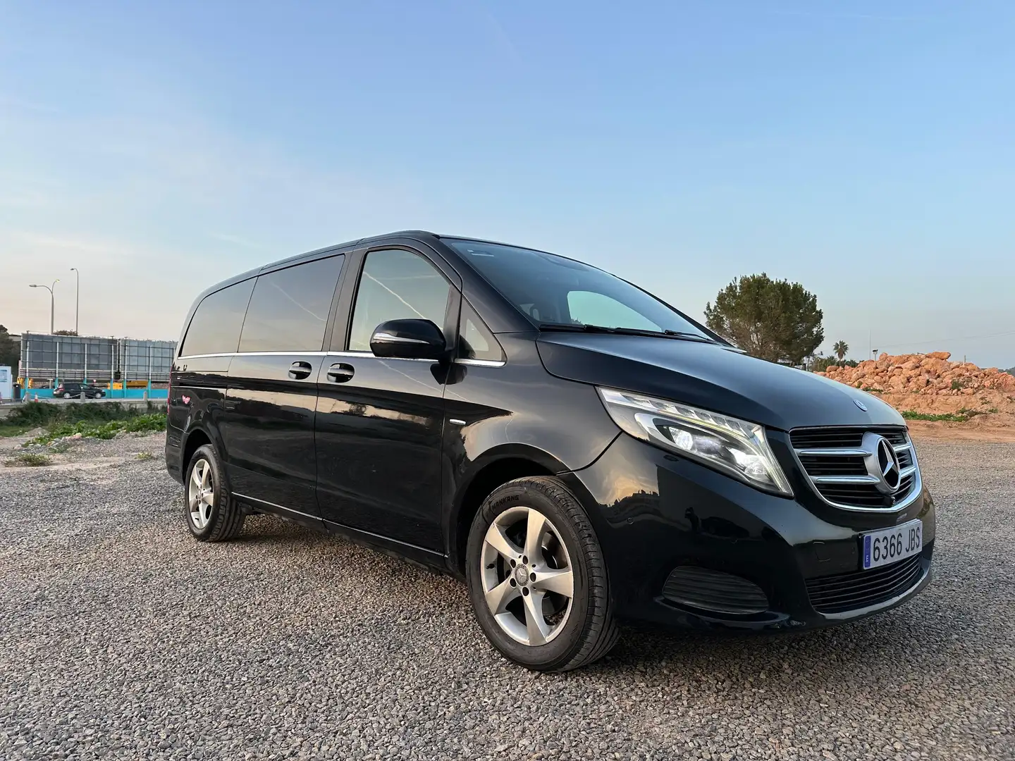 Mercedes-Benz V 220 V 220CDI Largo Avantgarde 7G Tronic Avantgarde Negro - 2