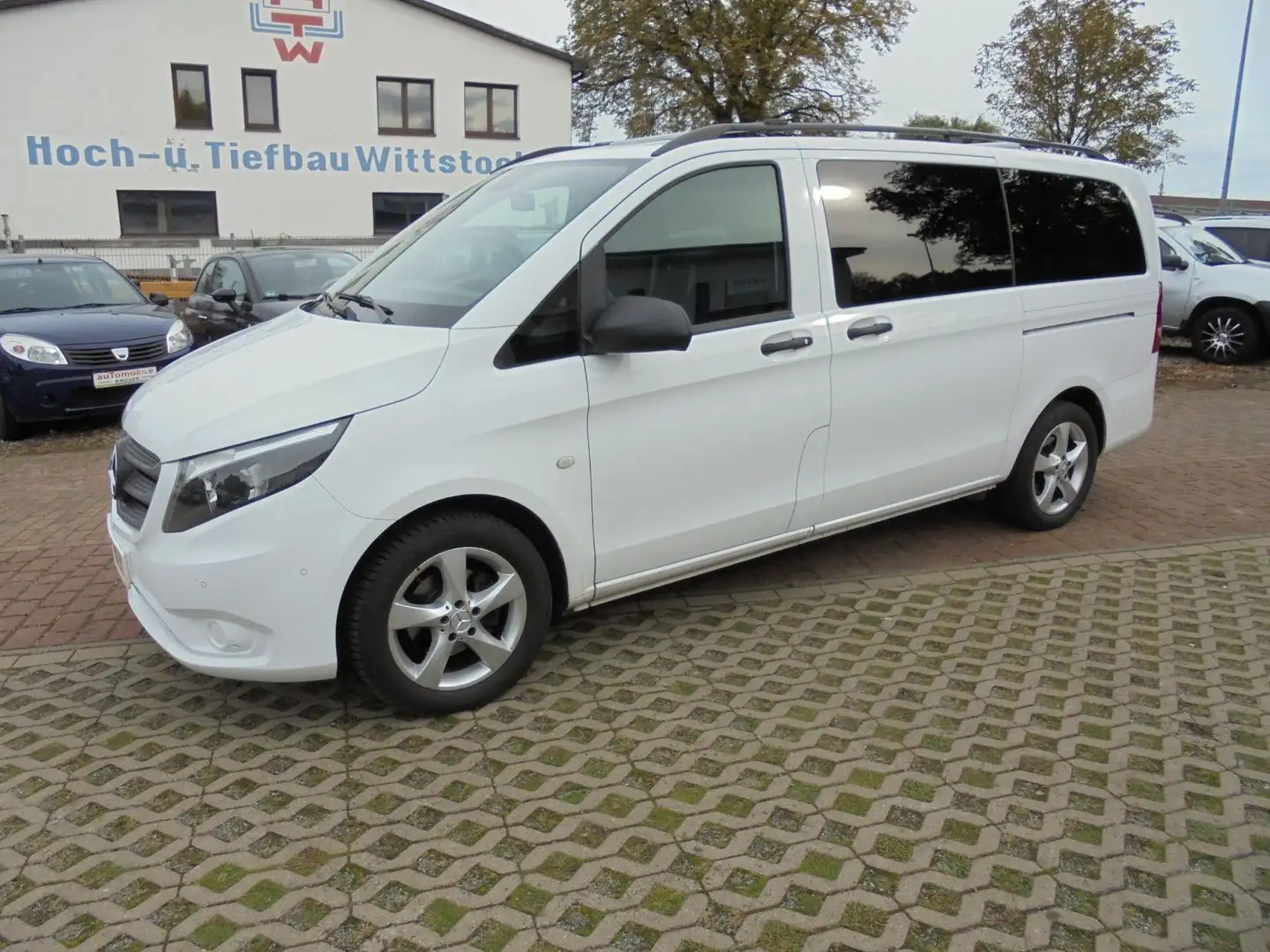 Mercedes-Benz Vito Tourer 114/116/119 CDI Edition lang Blanc - 1