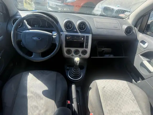 Ford Fiesta view 7