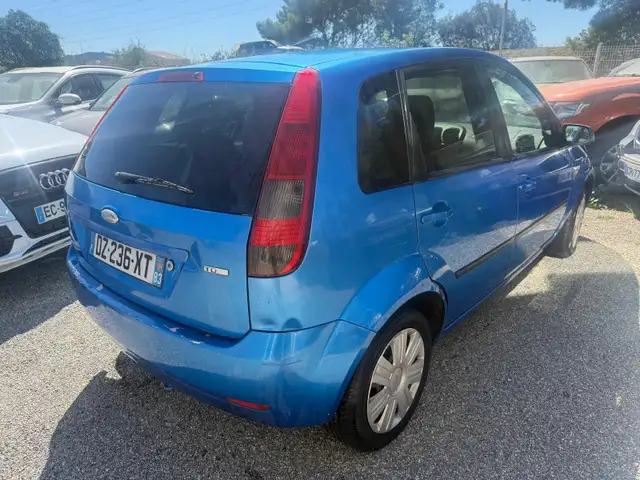 Ford Fiesta view 5