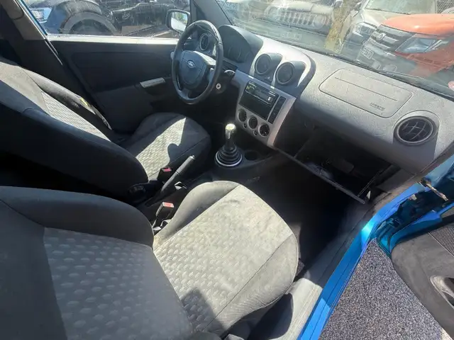 Ford Fiesta view 14