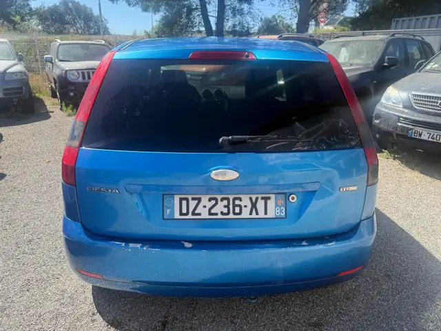 Ford Fiesta view 4