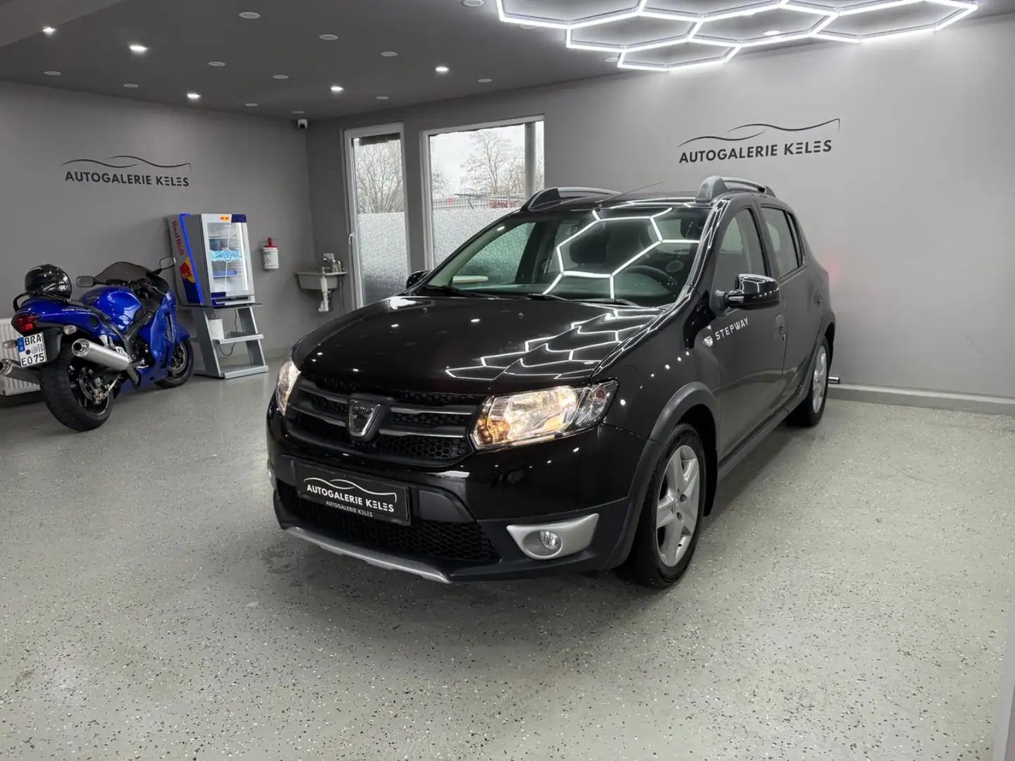 Dacia Sandero II Stepway Prestige KLIMA*NAVI*PDC*AHK Schwarz - 2