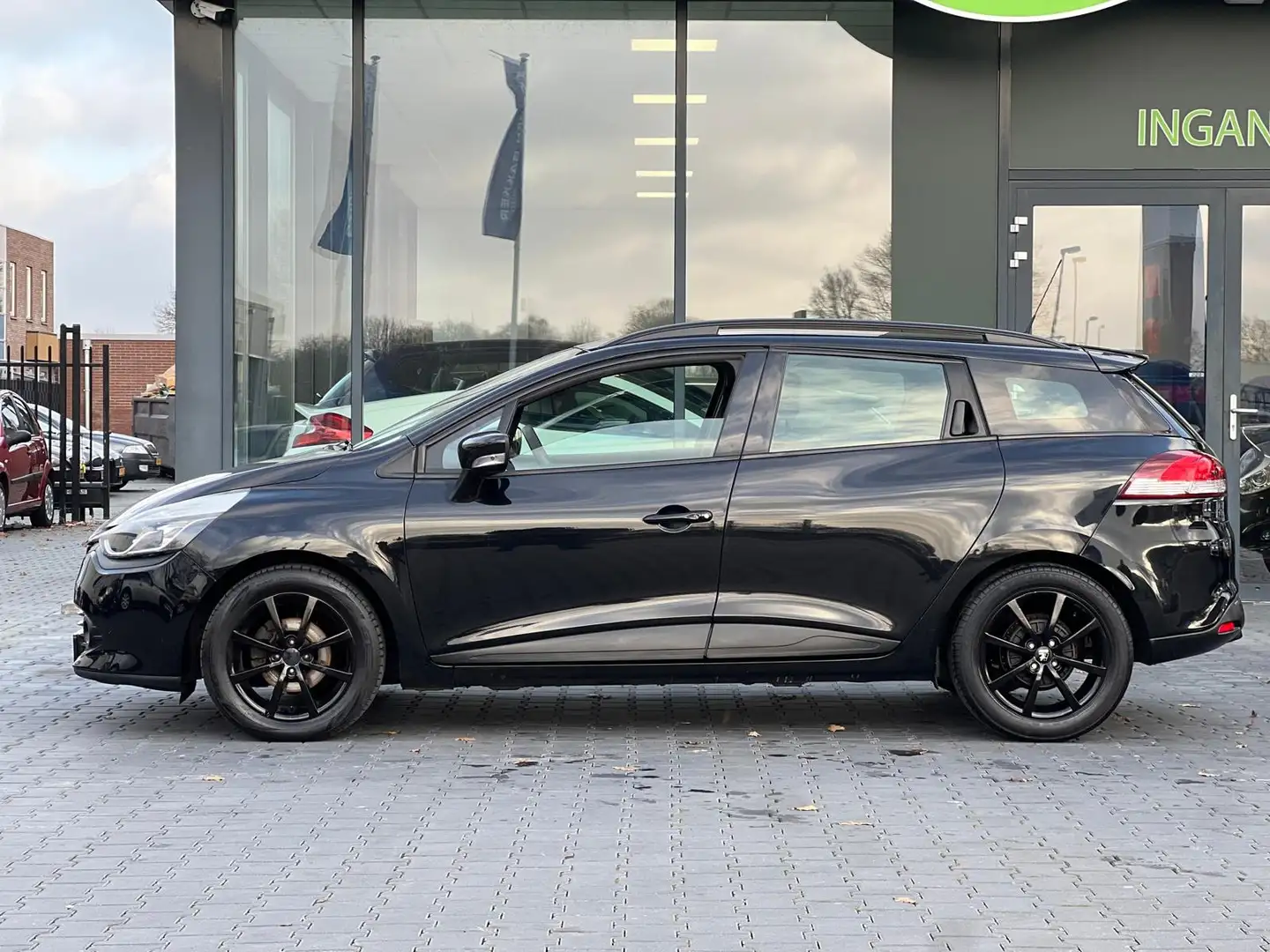 Renault Clio Estate 1.5 dCi ECO EXPRESSION NAVI APK-2027 Schwarz - 2