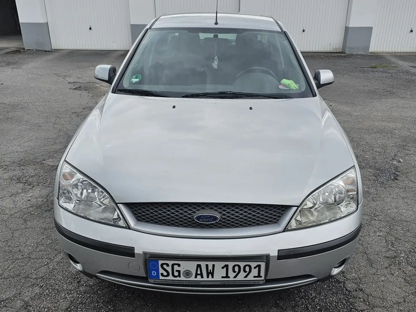Ford Mondeo Argent - 1