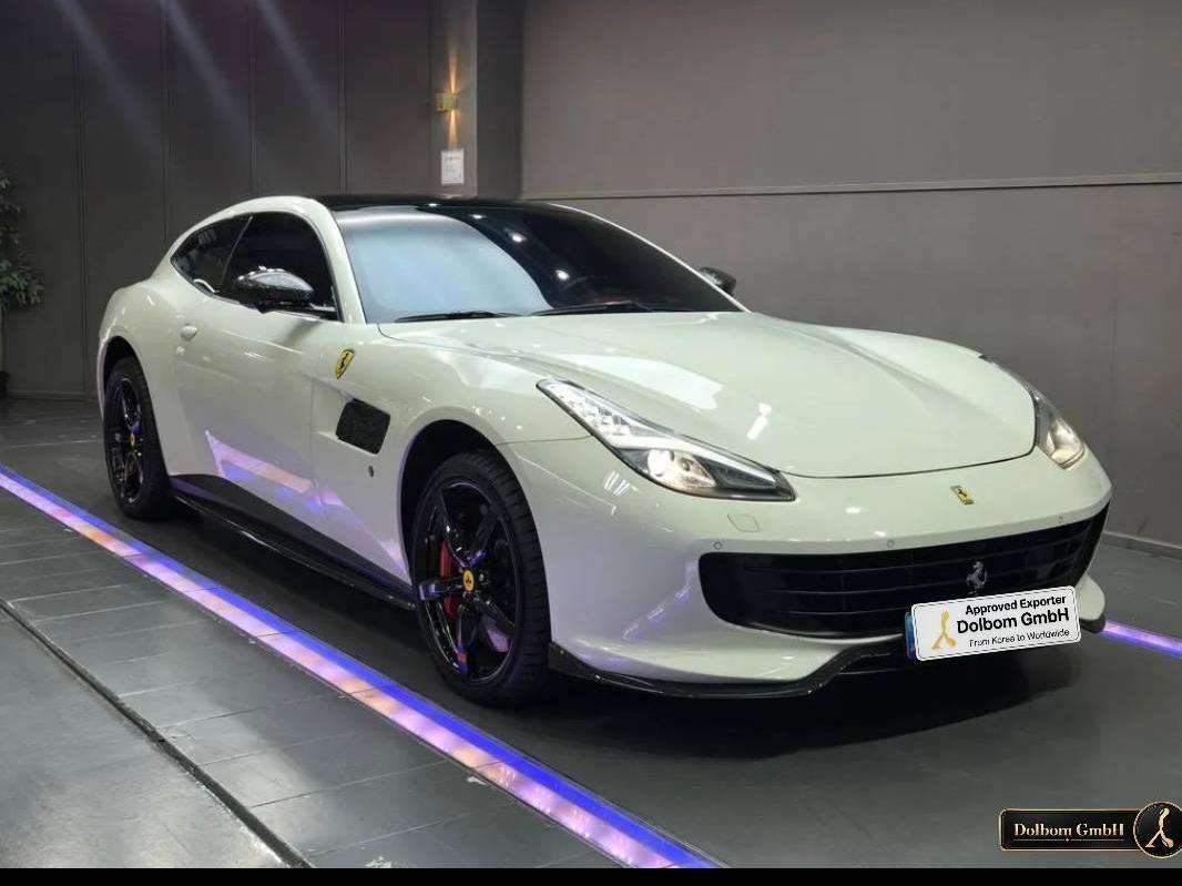 Ferrari GTC4 Lusso