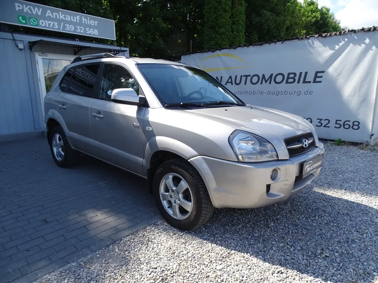 Hyundai TUCSON 2.7 GLS (4WD) Automatik  **ANHÄNGERKUPPLUNG** Grijs - 1