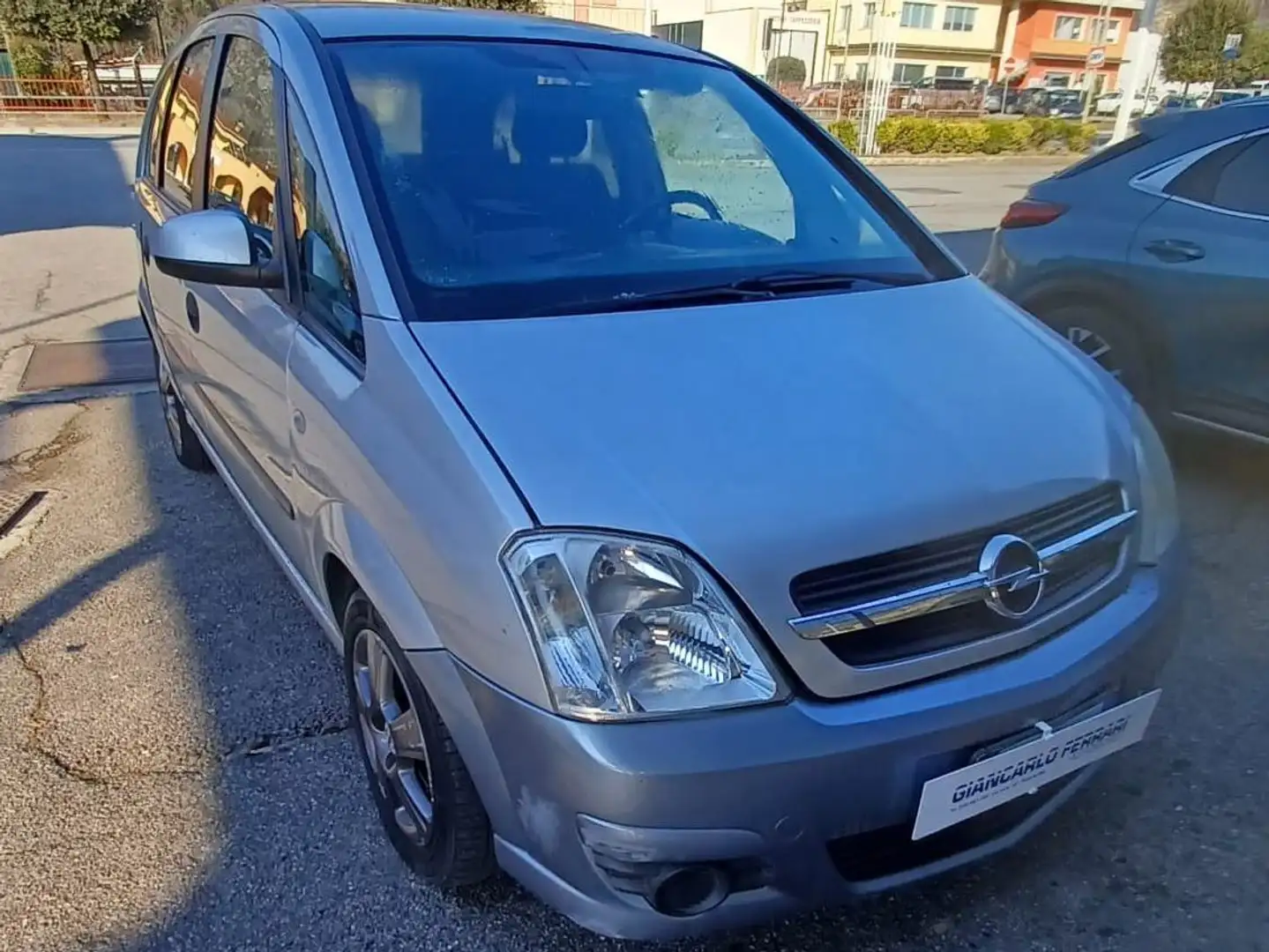 Opel Meriva Meriva 1.6 16v Silber - 2