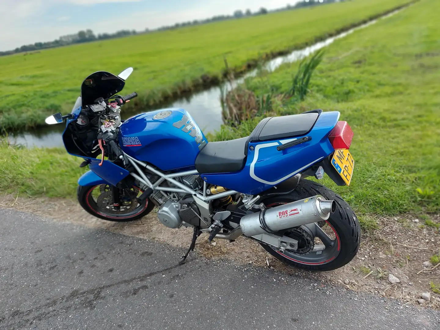 Yamaha TRX 850 Albastru - 1