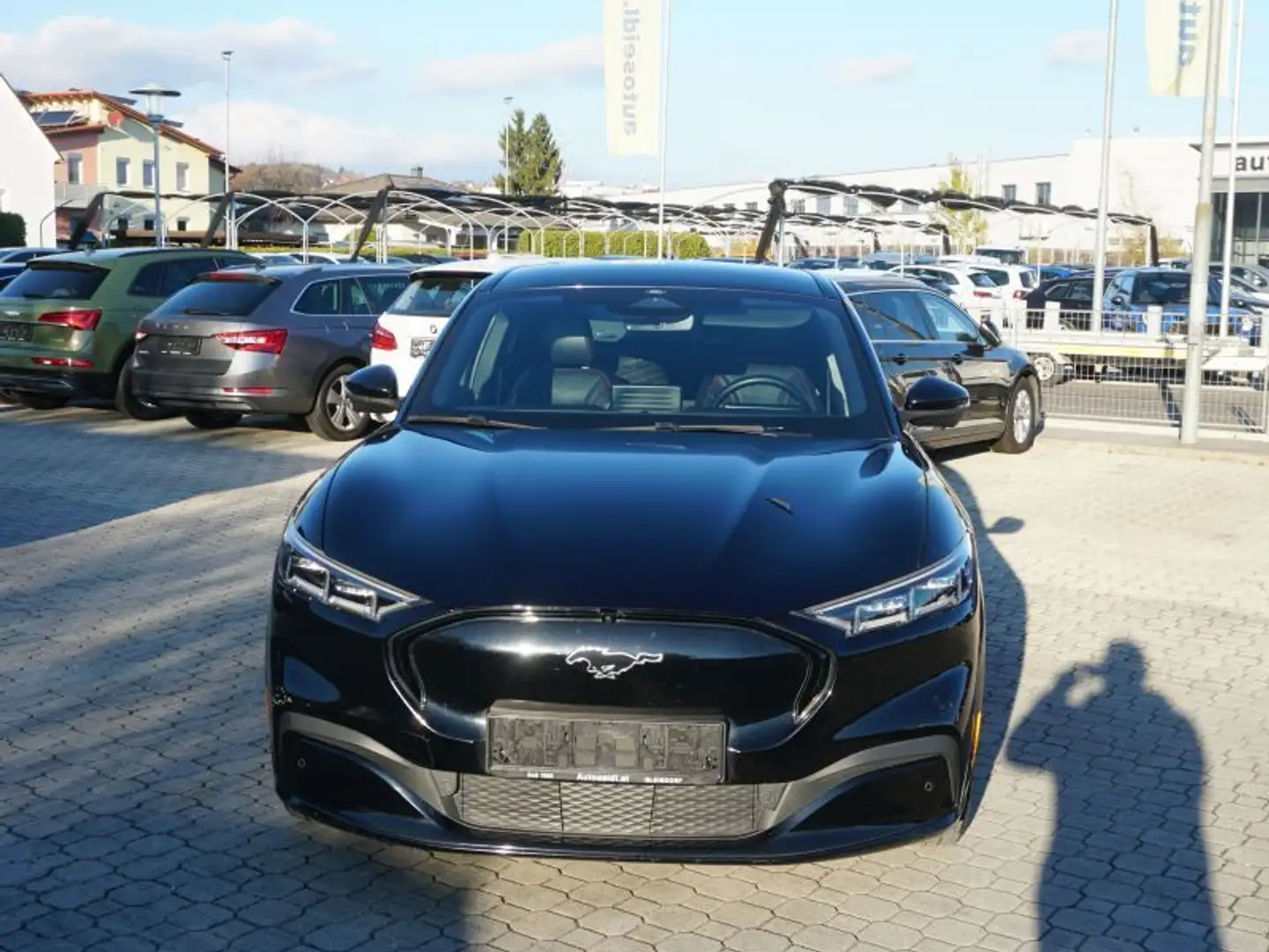 Ford Mustang Mach-E AWD Standard Range *TOPAUSSTATTUNG* Schwarz - 2