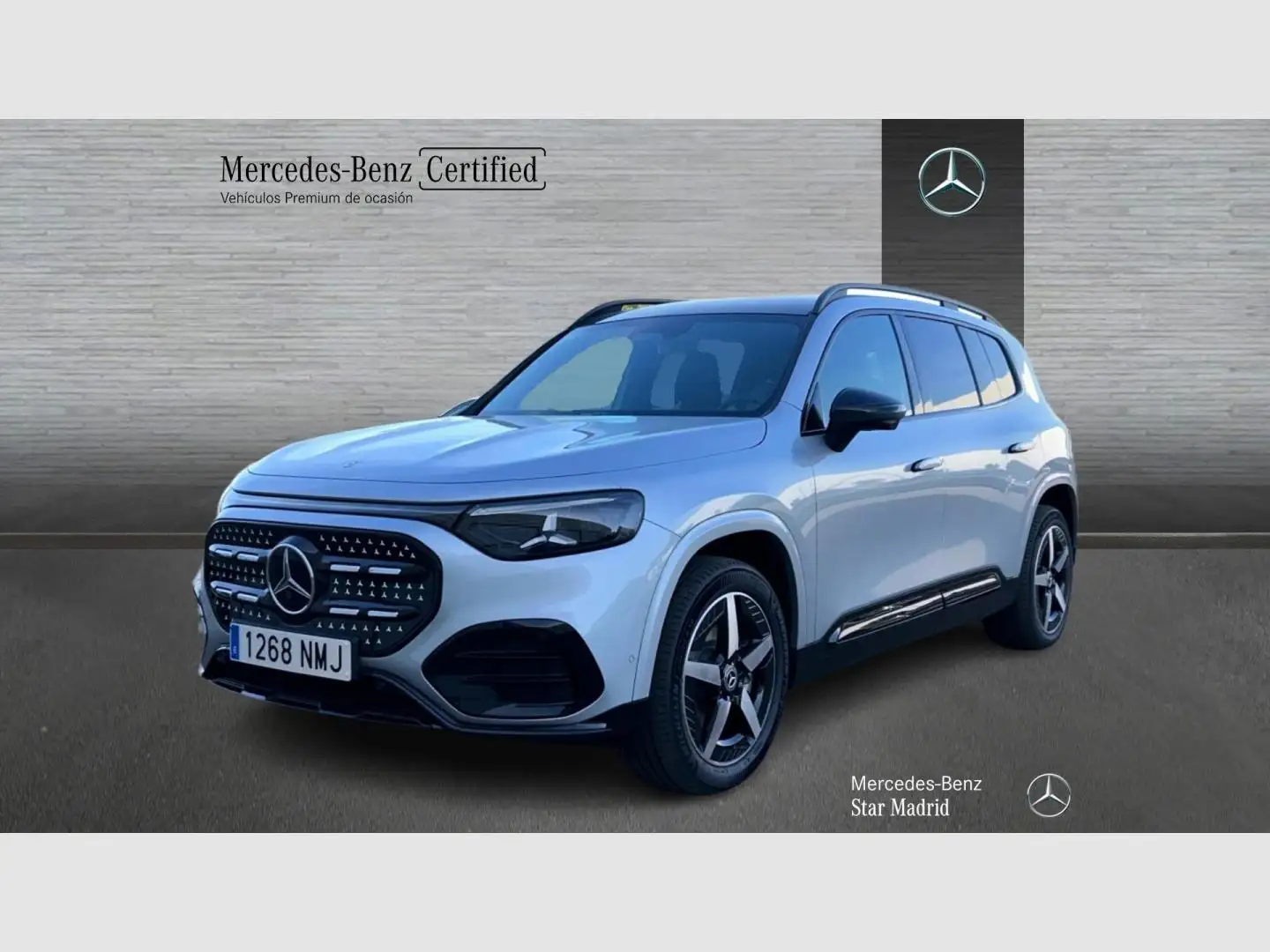 Mercedes-Benz GLB 200 250+ CON TECNOLOGÍA EQ Plateado - 1