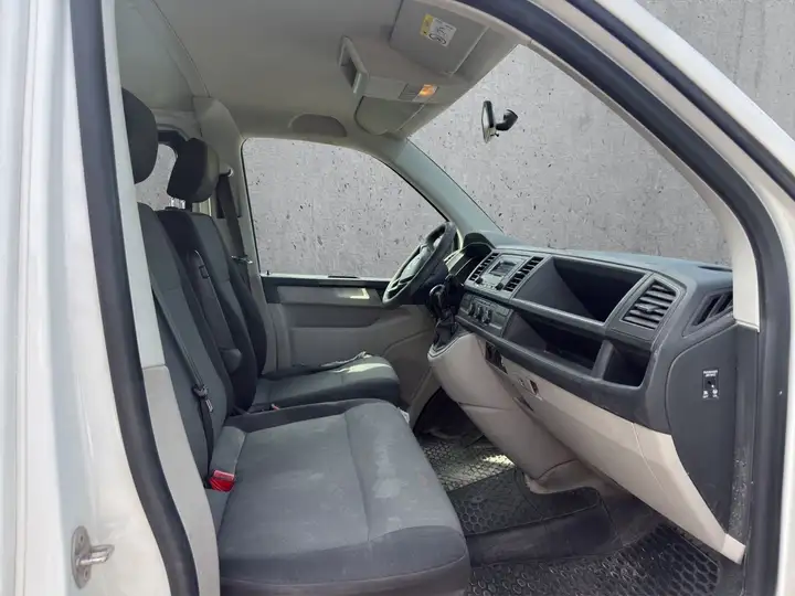 Volkswagen T6 Transporter T6 Kasten/Kombi FWD Klima 6-Sitzer PDC Automatik – Foto 9