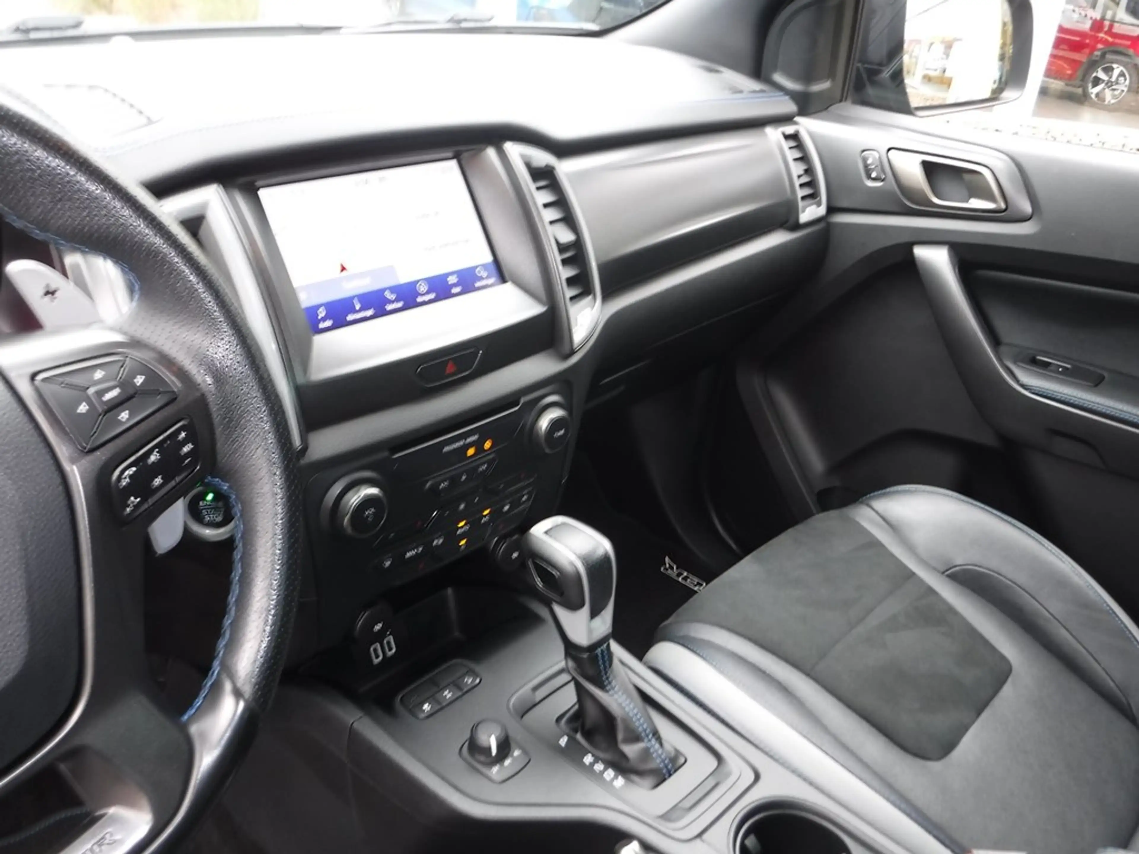 Ford Ranger Raptor Diesel — photo 12