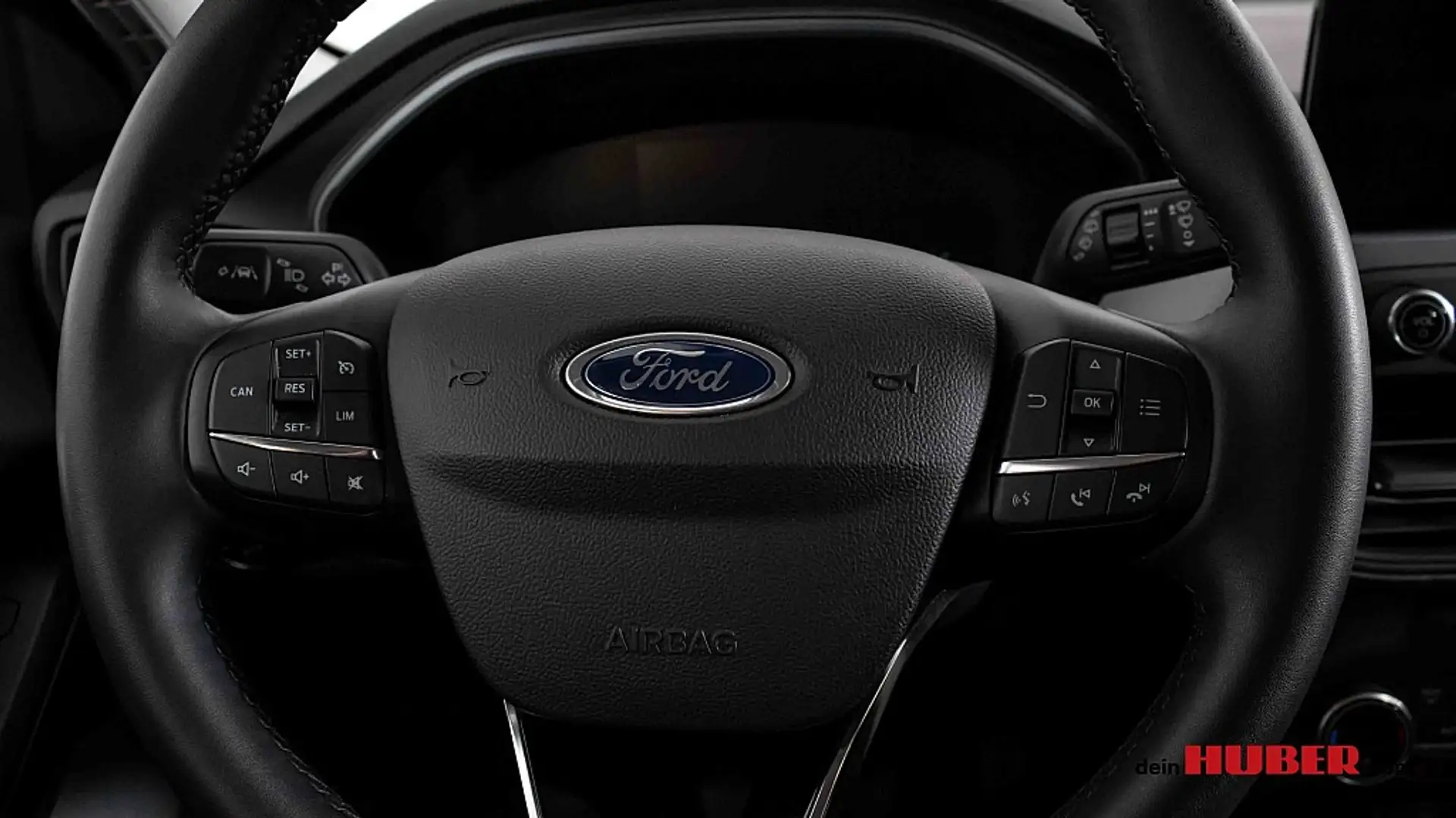 Ford Focus 1,0 EcoBoost Hybrid Titanium Style Schwarz - 2