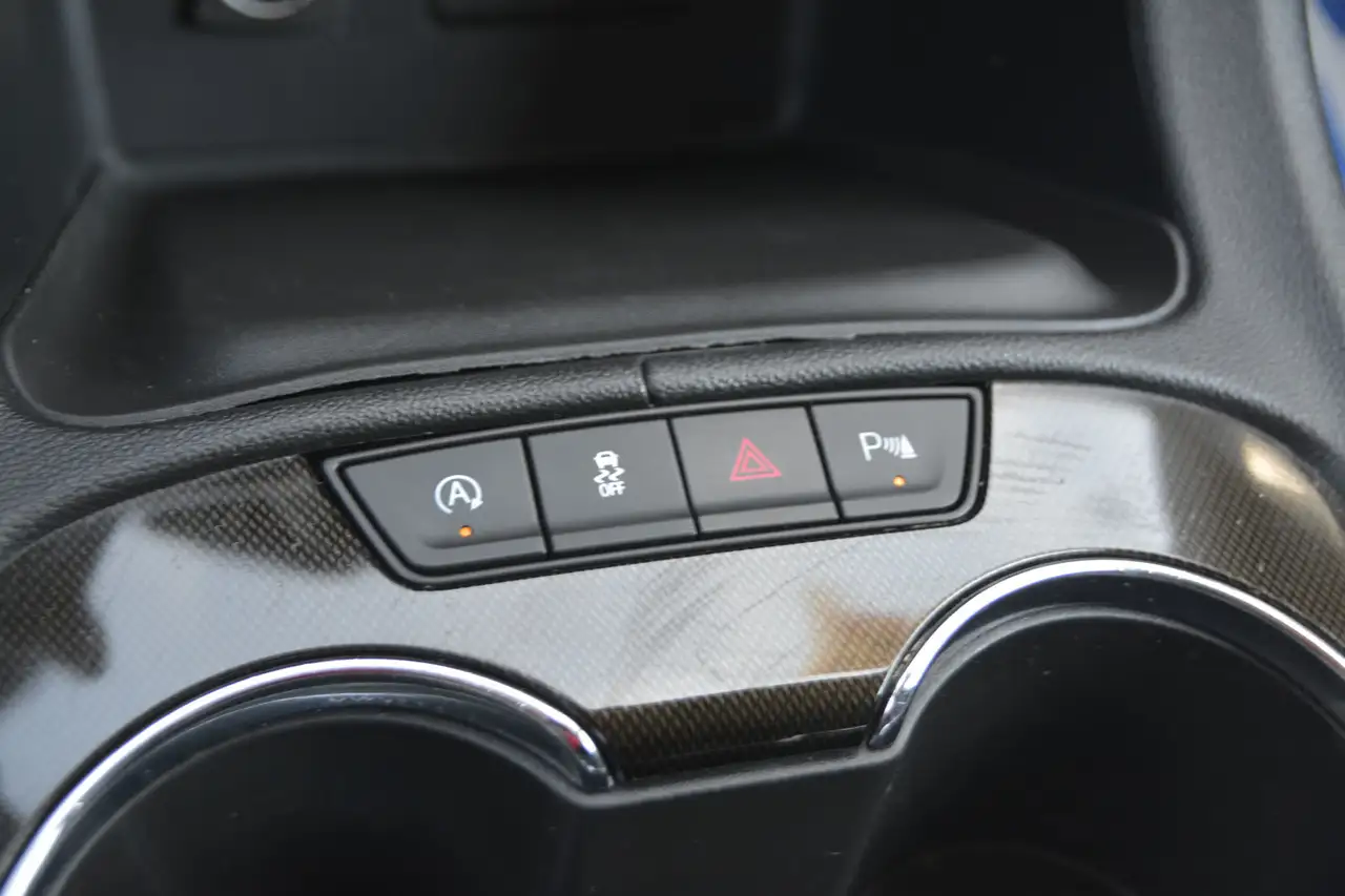GMC Acadia снимка GMC Acadia