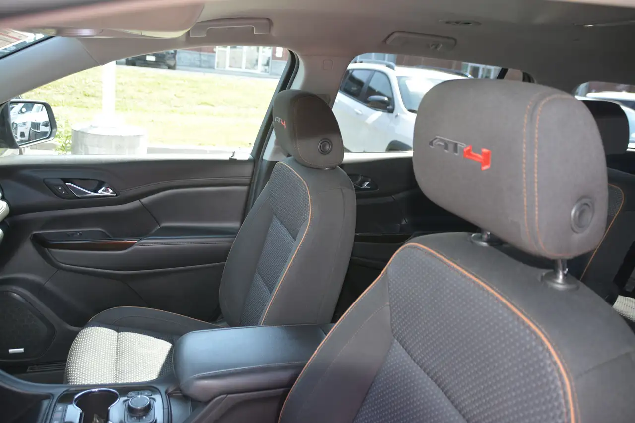 GMC Acadia снимка GMC Acadia