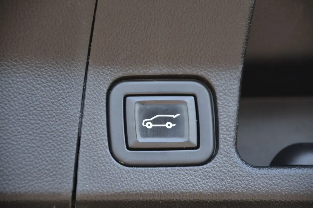 GMC Acadia снимка GMC Acadia