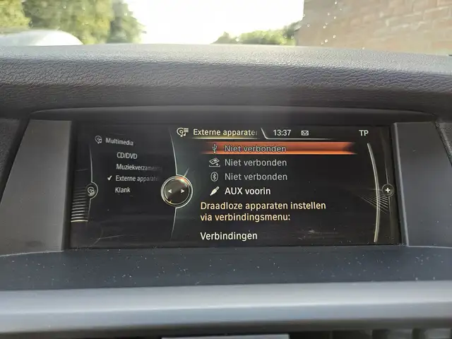 BMW X3 view 11