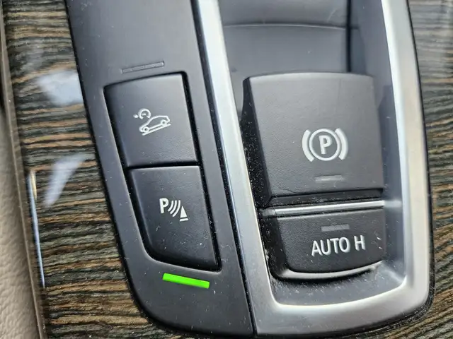 BMW X3 view 18
