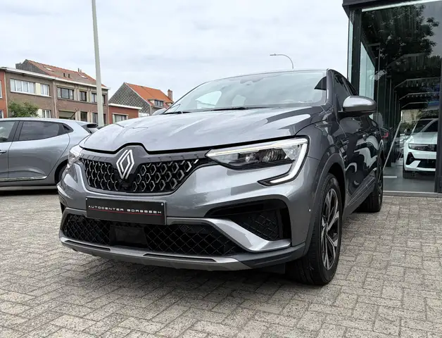 Renault Arkana E-TECH 1.6 HYBRID - 35.663 KM!!