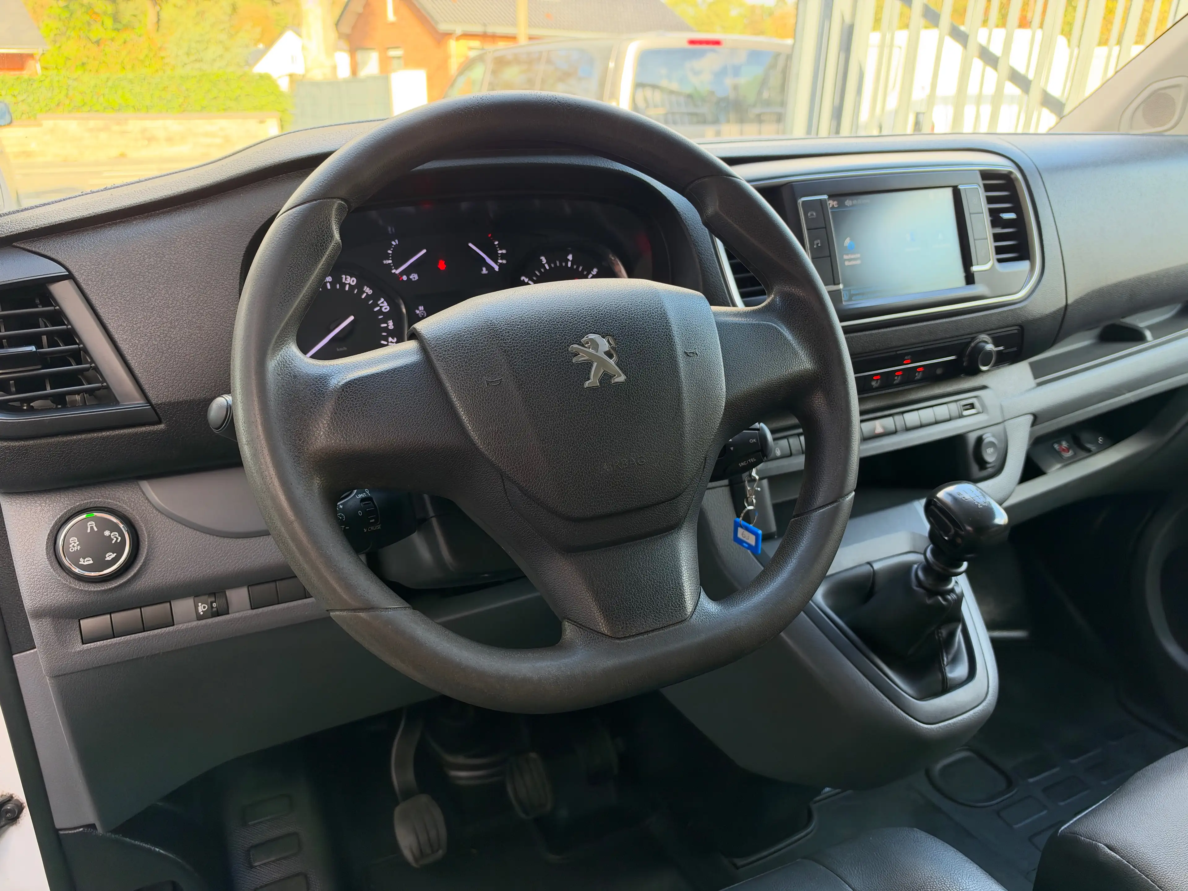 Peugeot Expert 310 2.0 BlueHDi L2H1 5p./3pl. Confort Édition — photo 12