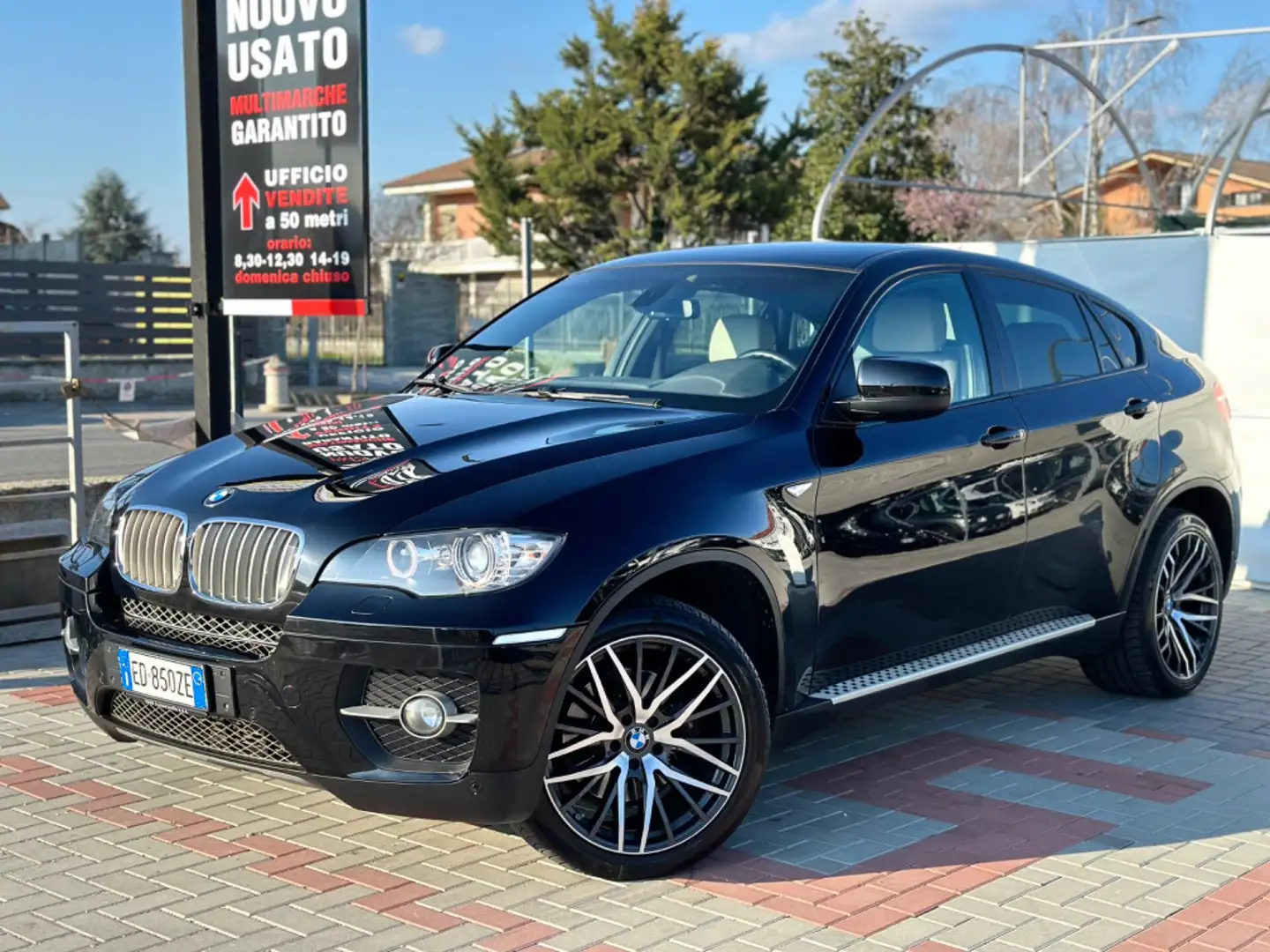 BMW X6 xDrive40d Futura Nero - 2