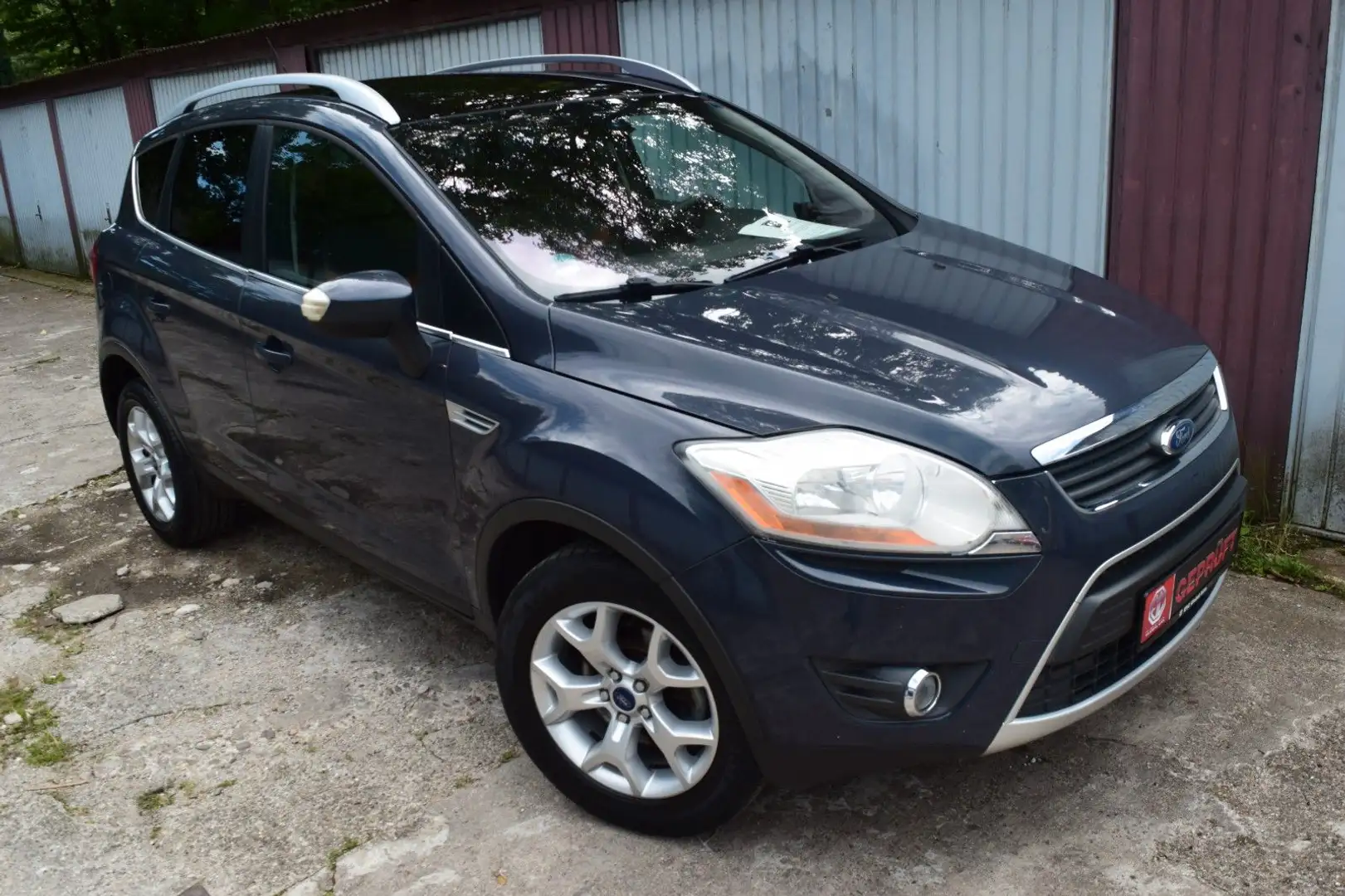 Ford Kuga Trend Pano Grau - 2