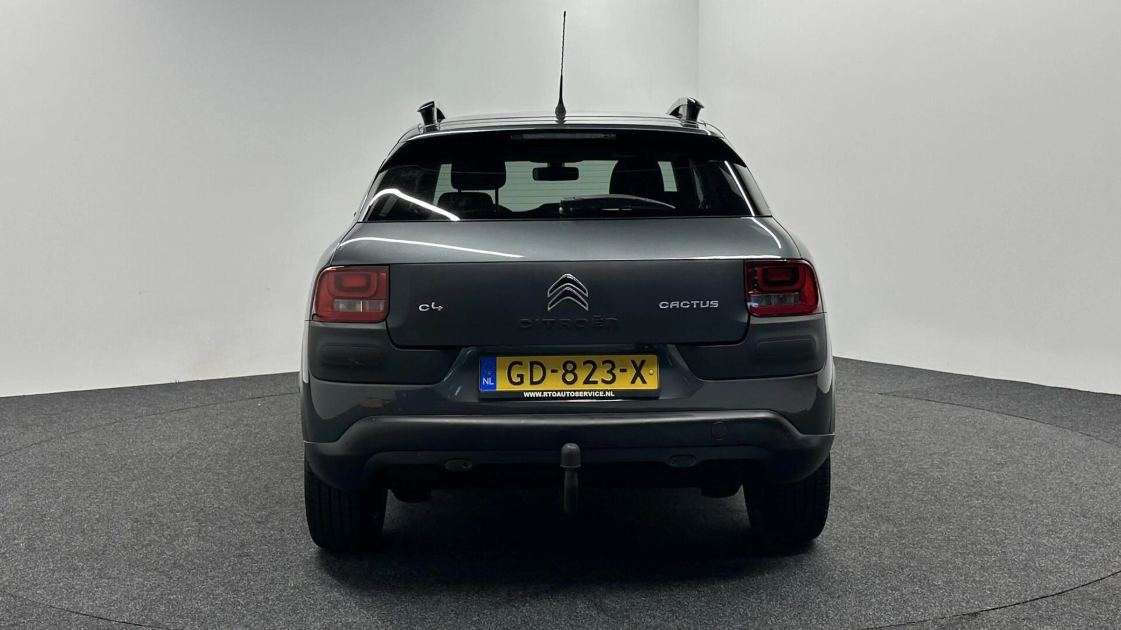 Citroen C4 Cactus 1.2 PureTech Shine PANO NAVI TREKHAAK CRUISE. — photo 7