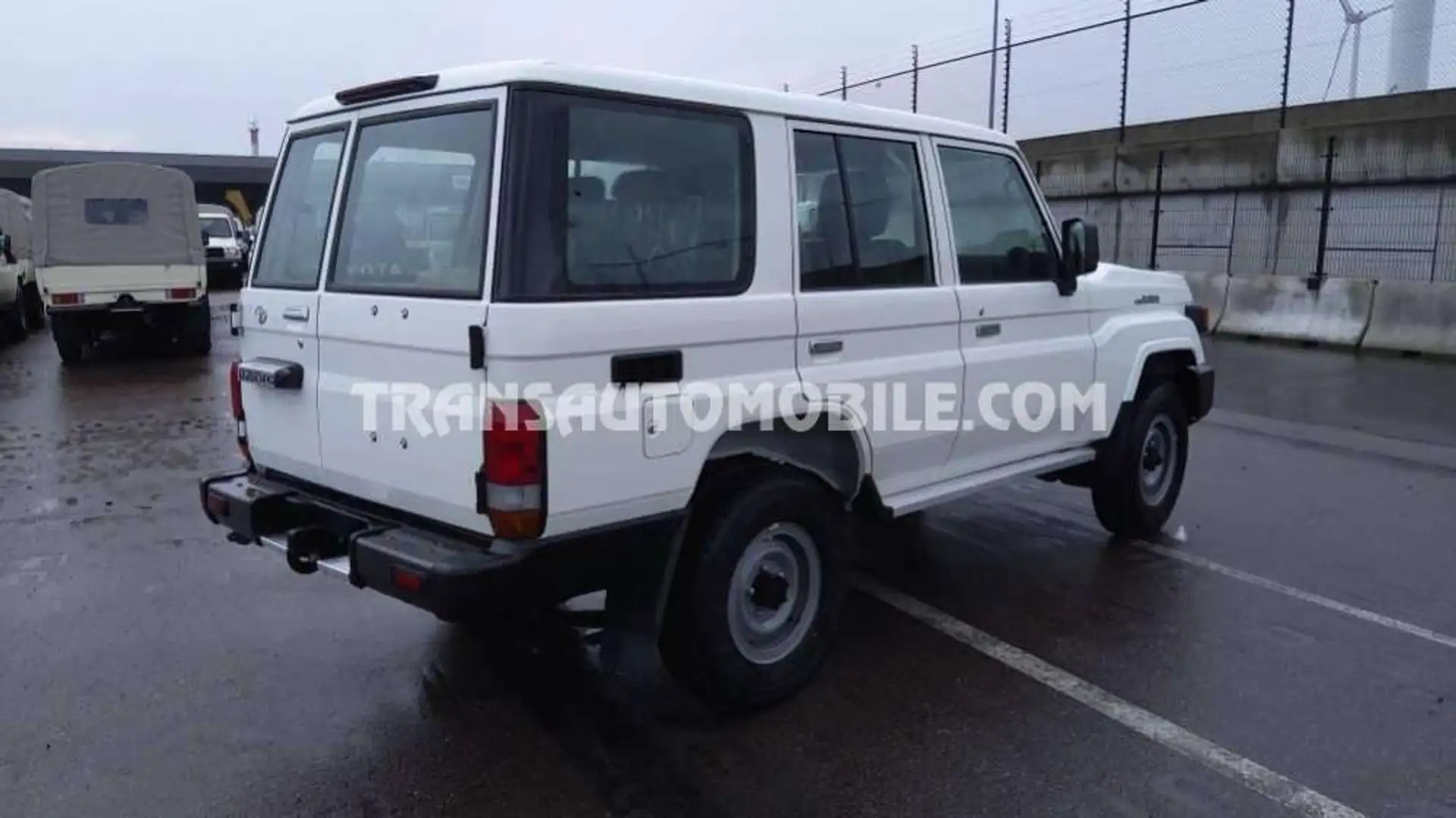 Toyota Land Cruiser Station Wagon HZJ 76 - EXPORT OUT EU TROPICAL VERS Wit - 2