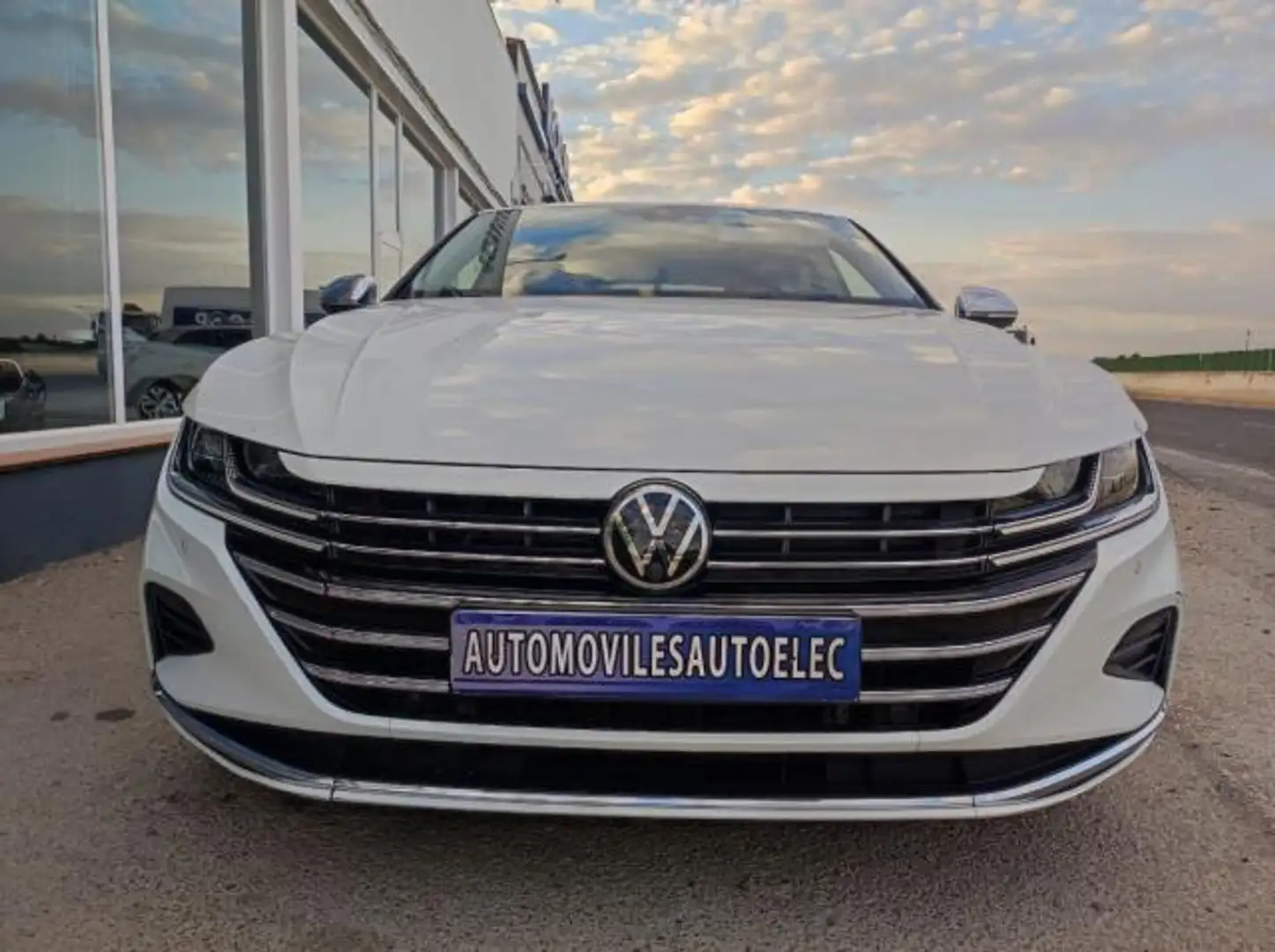 Volkswagen Arteon 2.0TDI R-Line DSG7 110kW Blanco - 2