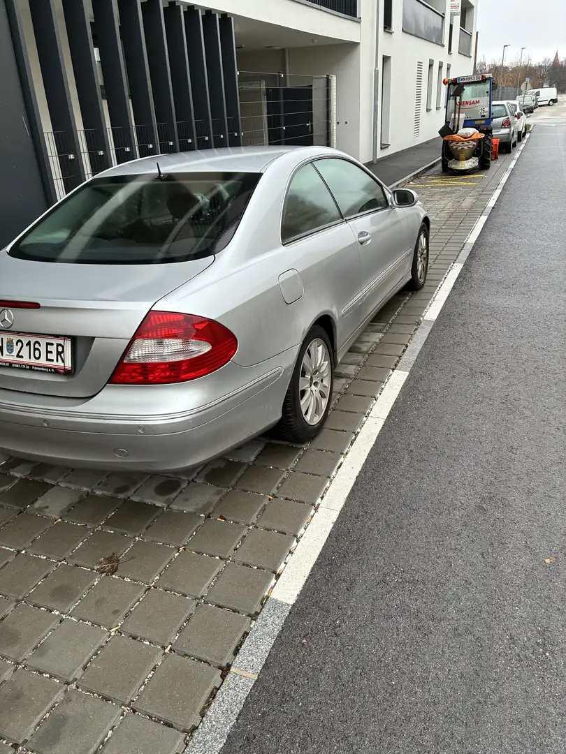 Mercedes-Benz CLK 220 CLK 220 Elegance CDI Aut. Elegance Grau - 2