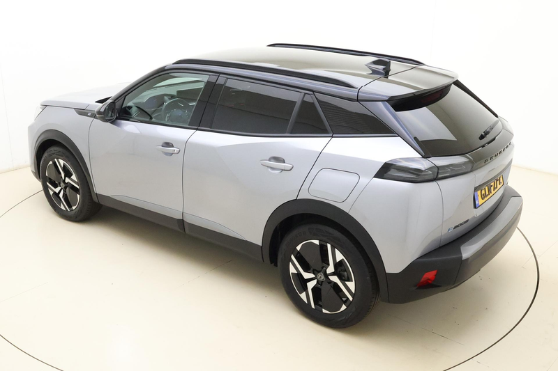 Peugeot e-2008 EV GT 54 kWh | Achteruitrijcamera | Parkeersensore — photo 4