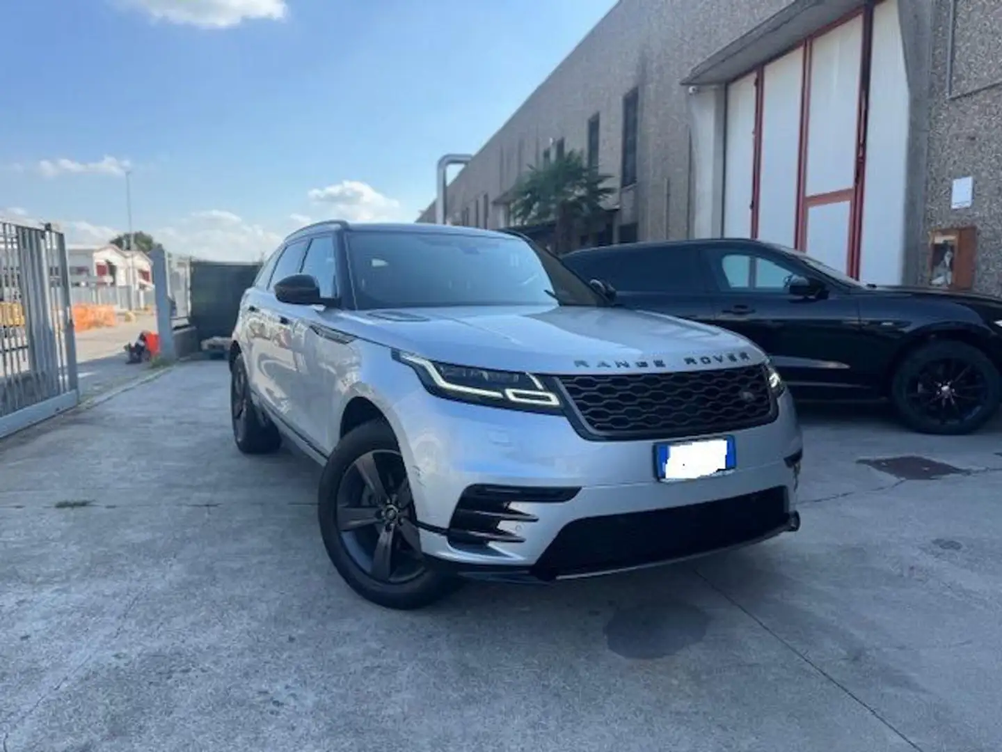 Land Rover Range Rover Velar 2.0D I4 240 CV R-Dynamic Gris - 1