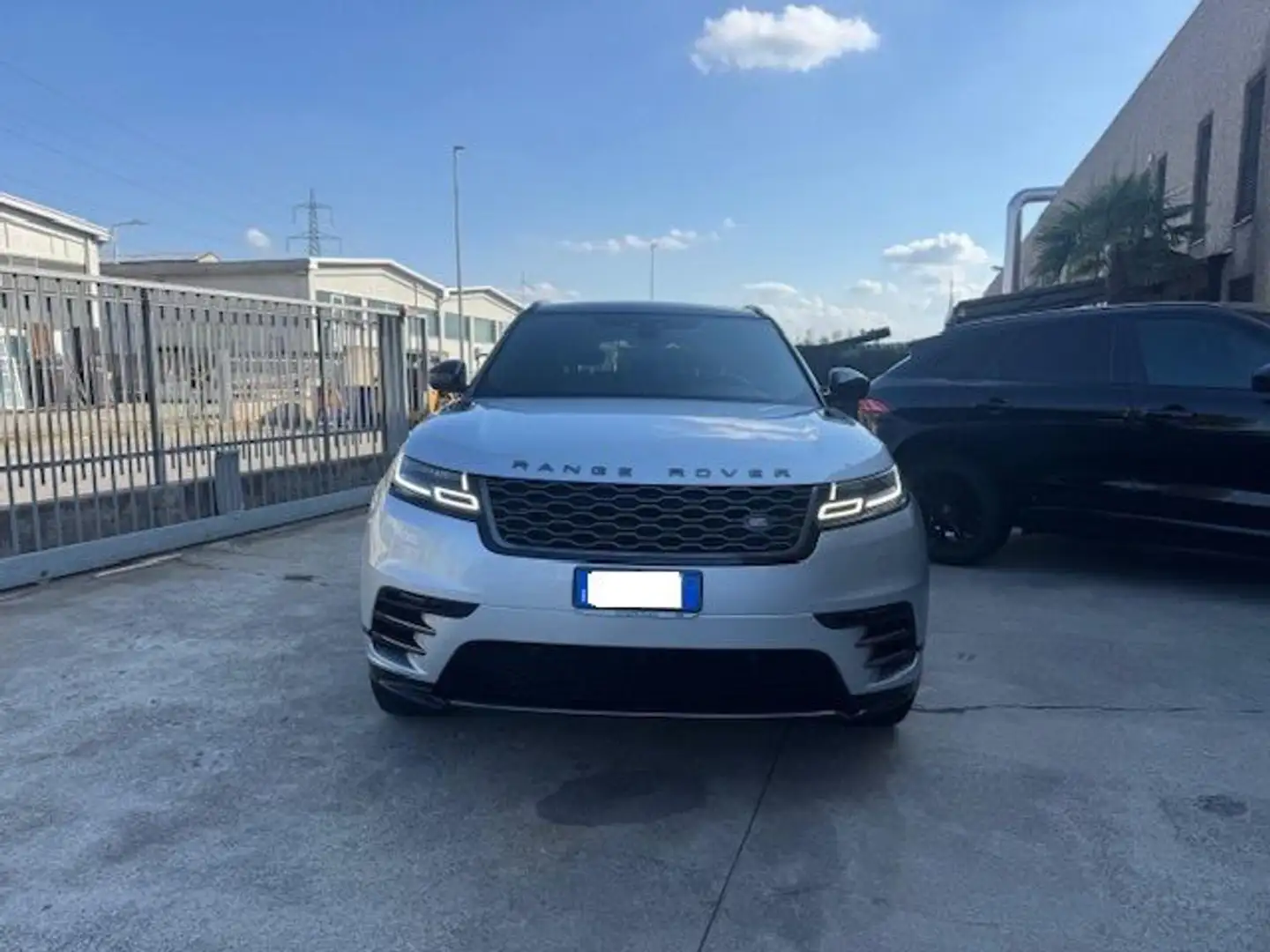 Land Rover Range Rover Velar 2.0D I4 240 CV R-Dynamic Gris - 2