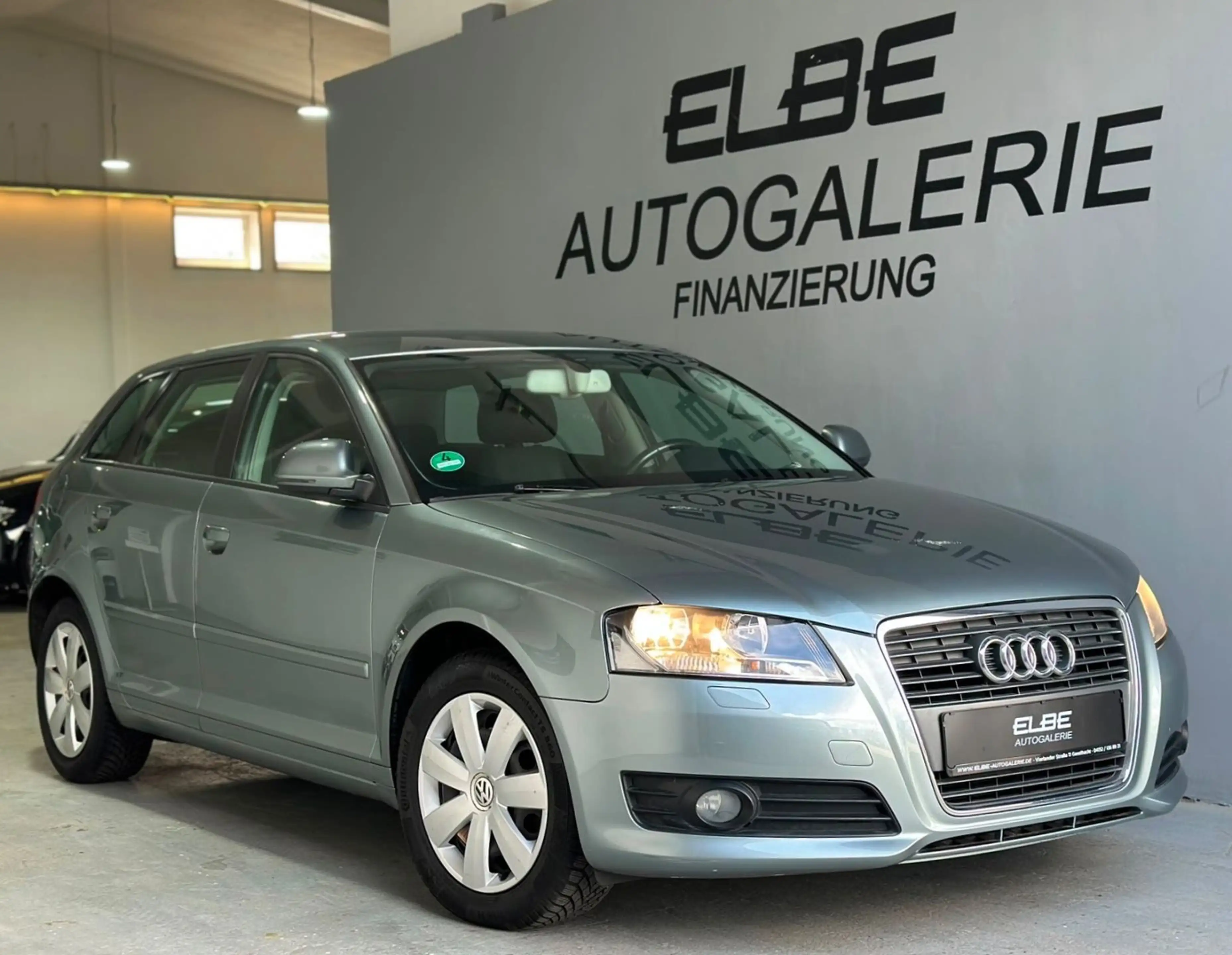 Audi A3 Sportback 1.8 TFSI Ambiente Anhängerkupplung