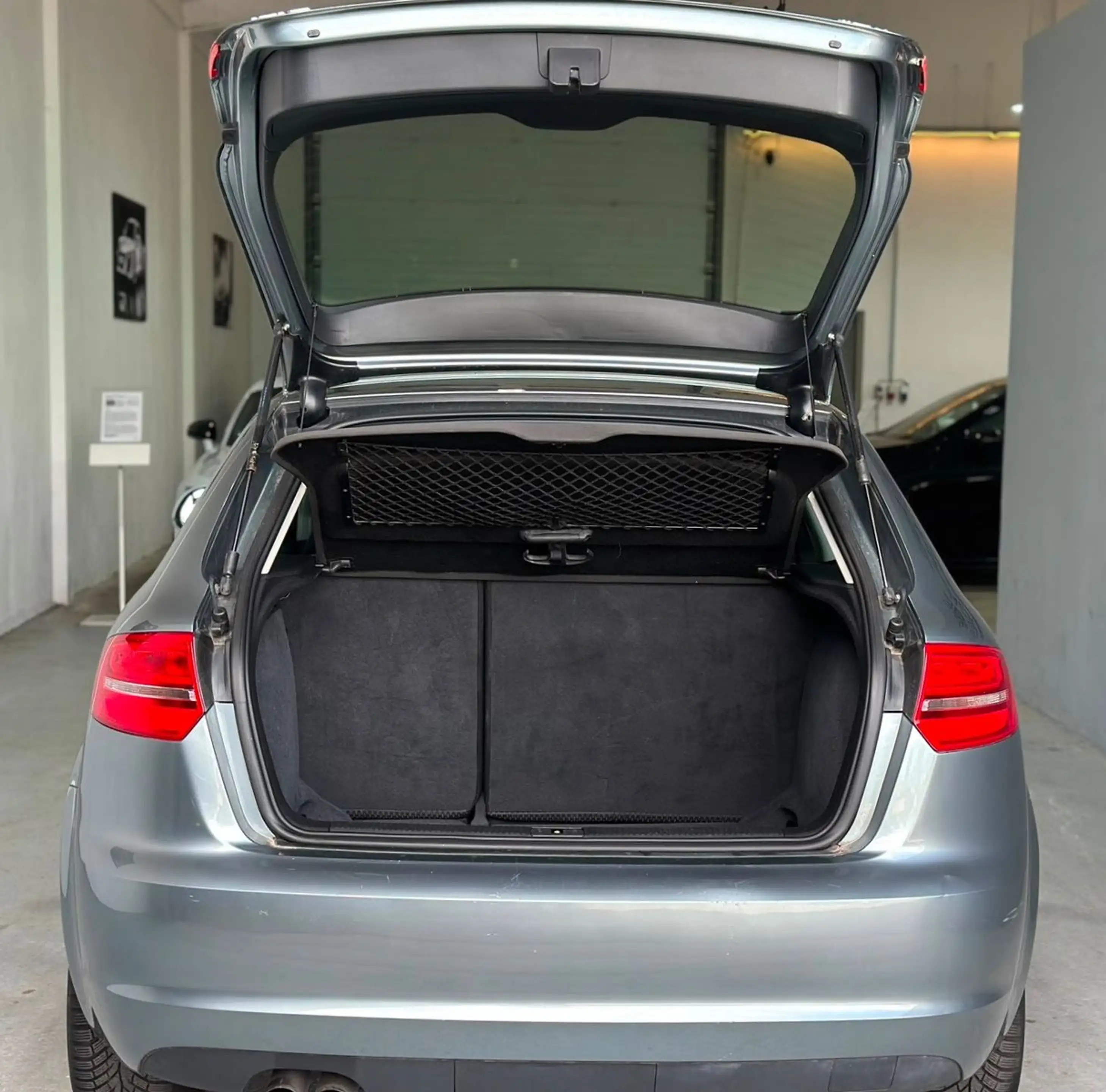 Audi A3 Sportback 1.8 TFSI Ambiente Anhängerkupplung — photo 13