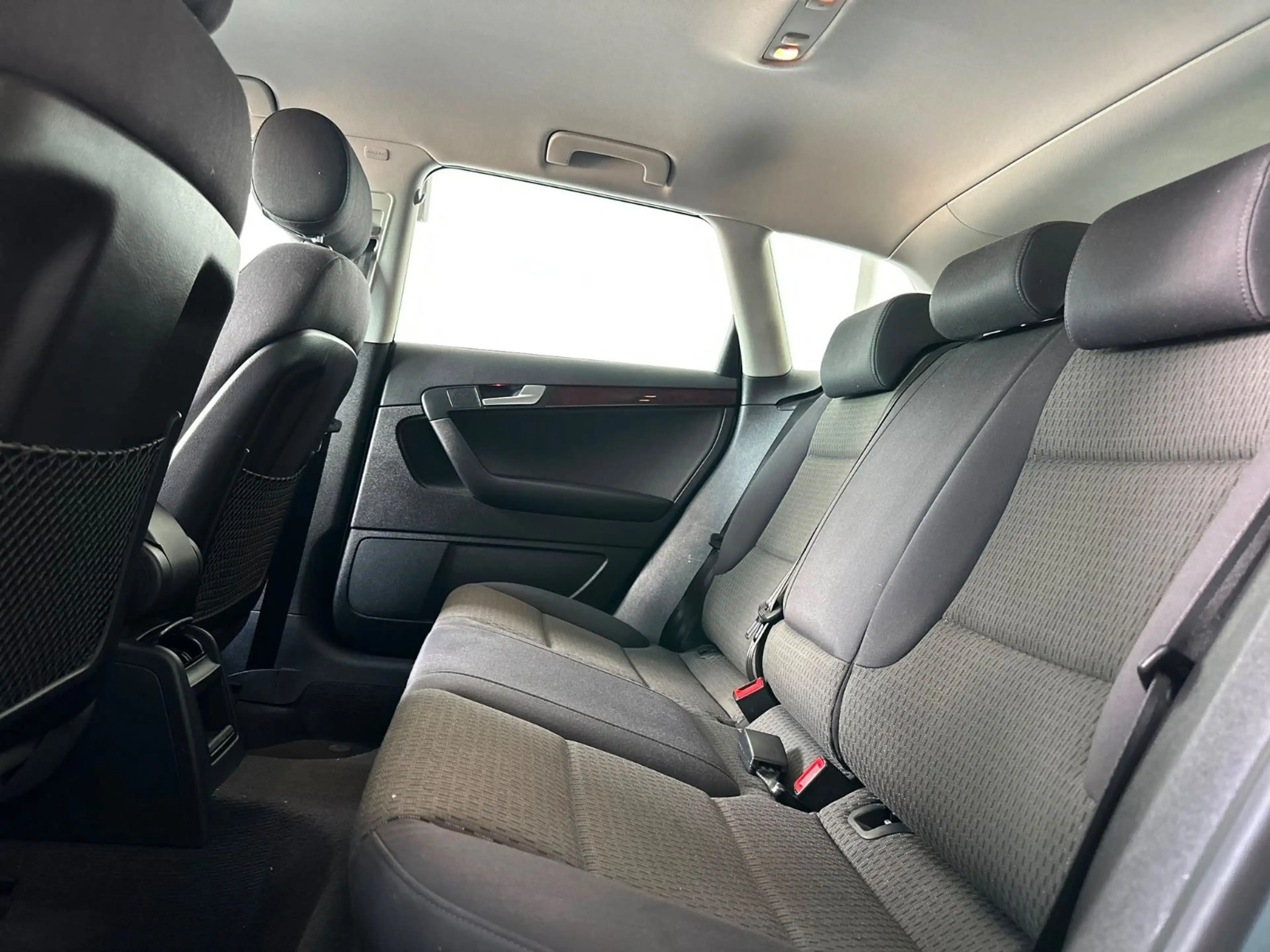 Audi A3 Sportback 1.8 TFSI Ambiente Anhängerkupplung — photo 12