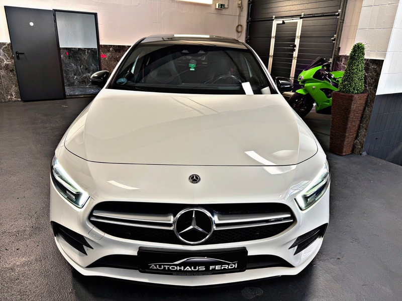 Mercedes-Benz A 35 AMG 4Matic Panorama Distronic Headup 360° — photo 3