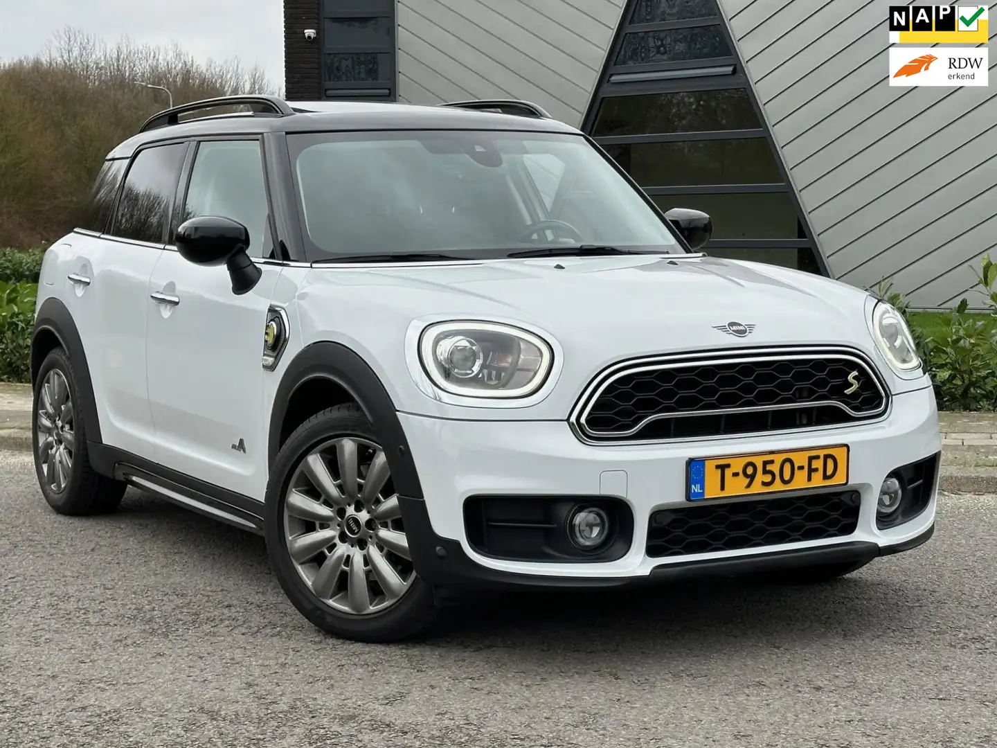 MINI Cooper SE Countryman 2.0 ALL4 Chili | Navi | LED | PANO | clima | Blanc - 1