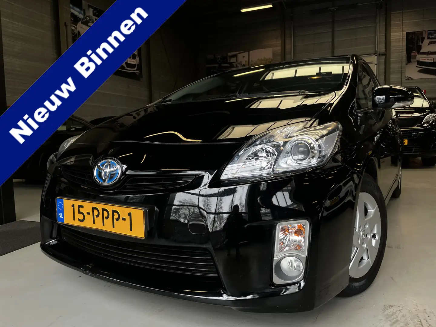 Toyota Prius 1.8 Comfort Airco, Head up display, Navi, NL auto Schwarz - 1